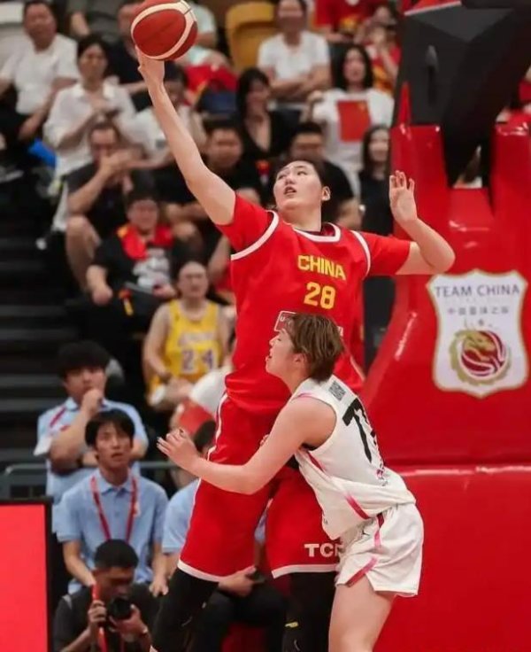 轻捷飘就给中国队添了16分体育赛事直播